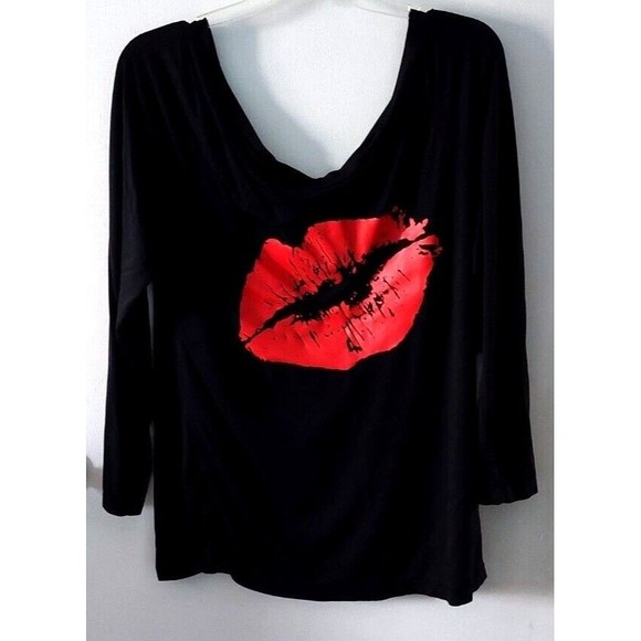 Magicmk Women's Black Long Sleeve Blouse 4XL Red Lips Printed Round Neck - Picture 1 of 7